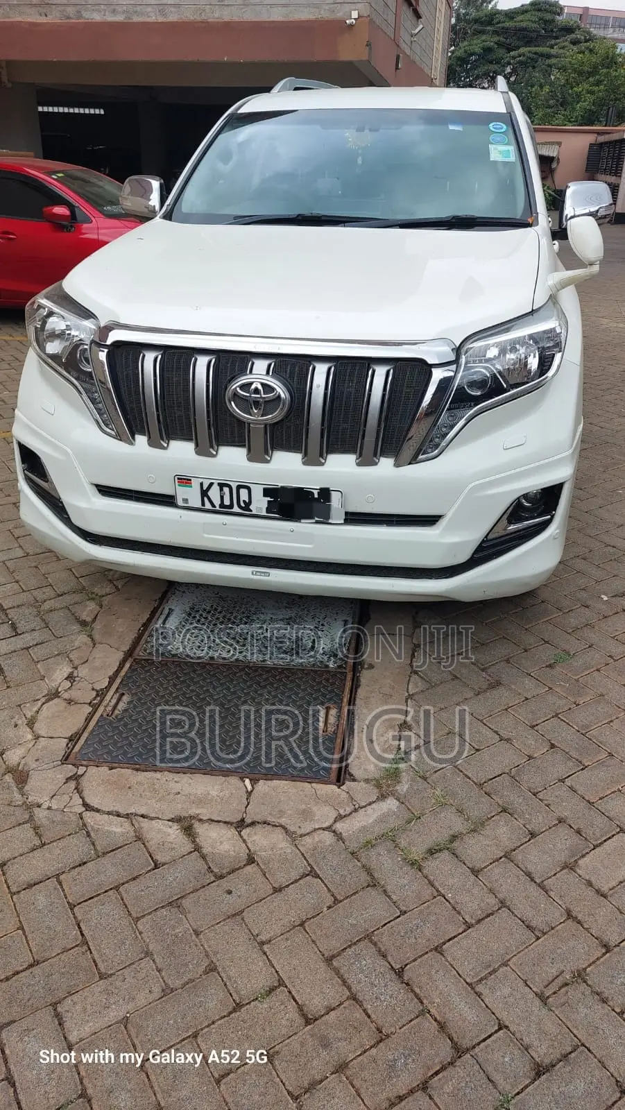 Toyota Land Cruiser Prado 2017 White