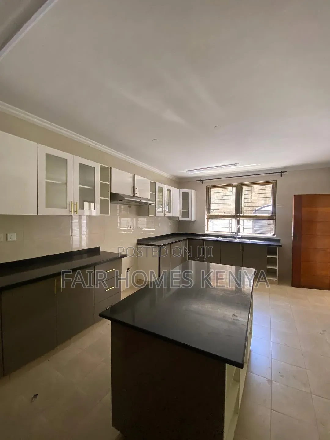 5bdrm Townhouse / Terrace in Amboseli Lane, Maziwa for rent