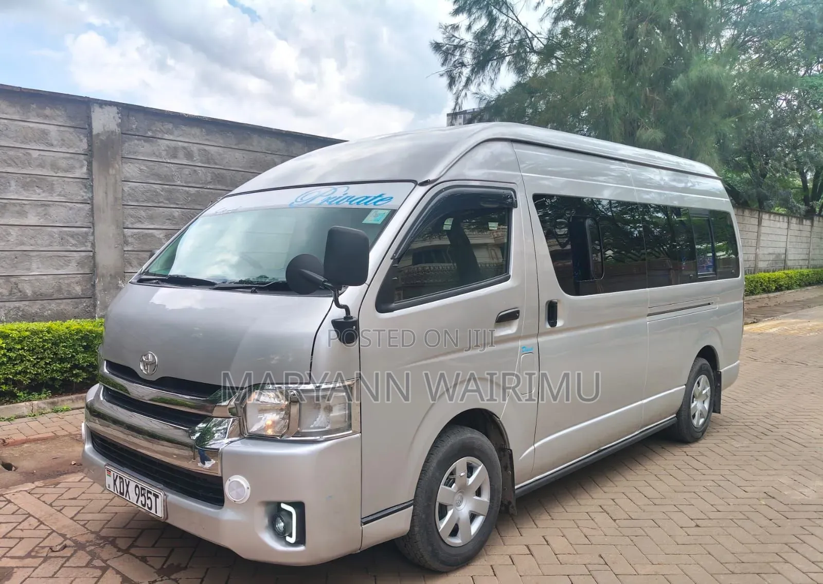 Toyota HiAce 2018 Silver