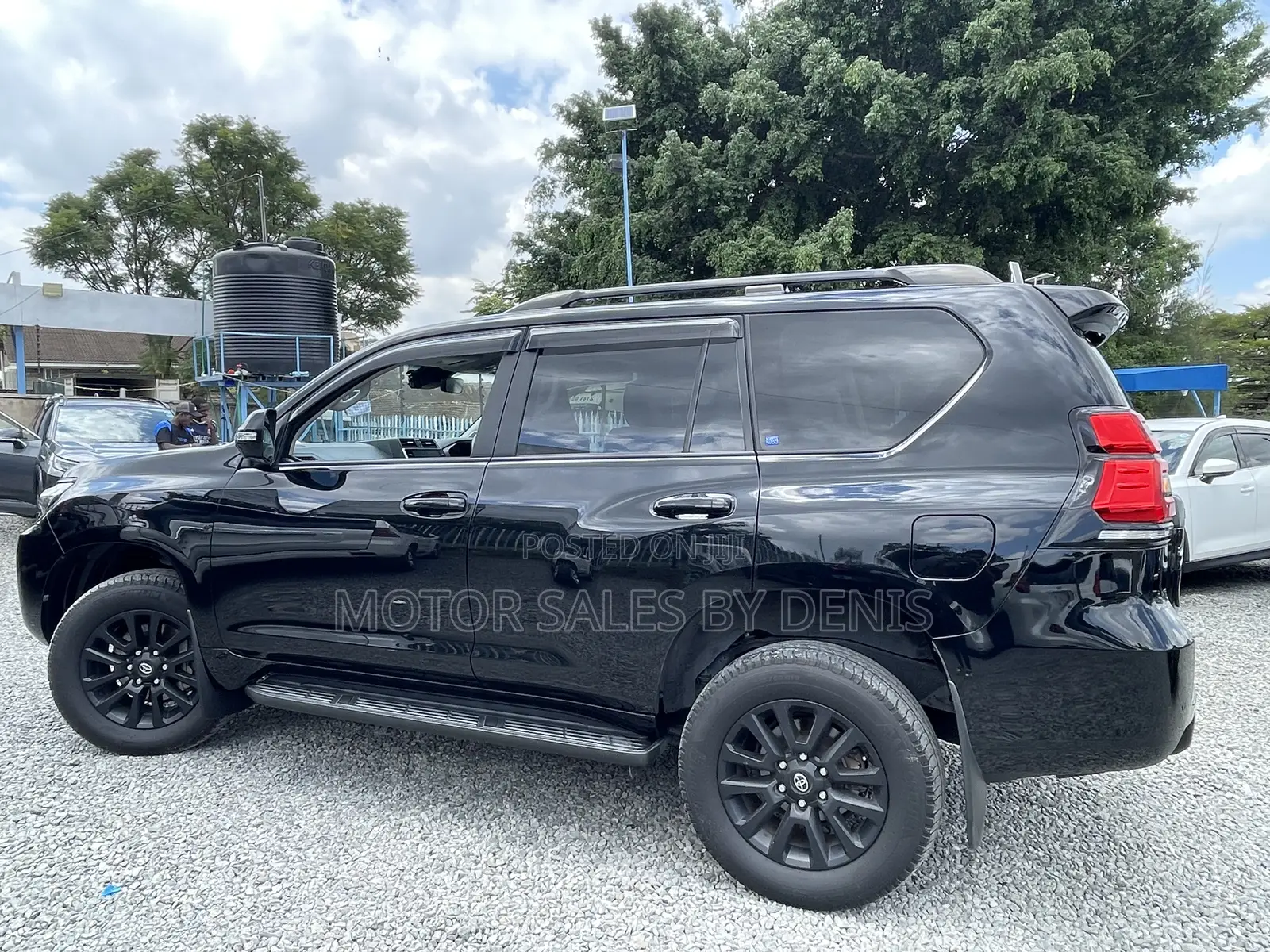 Toyota Land Cruiser Prado 2.8 2022 Black