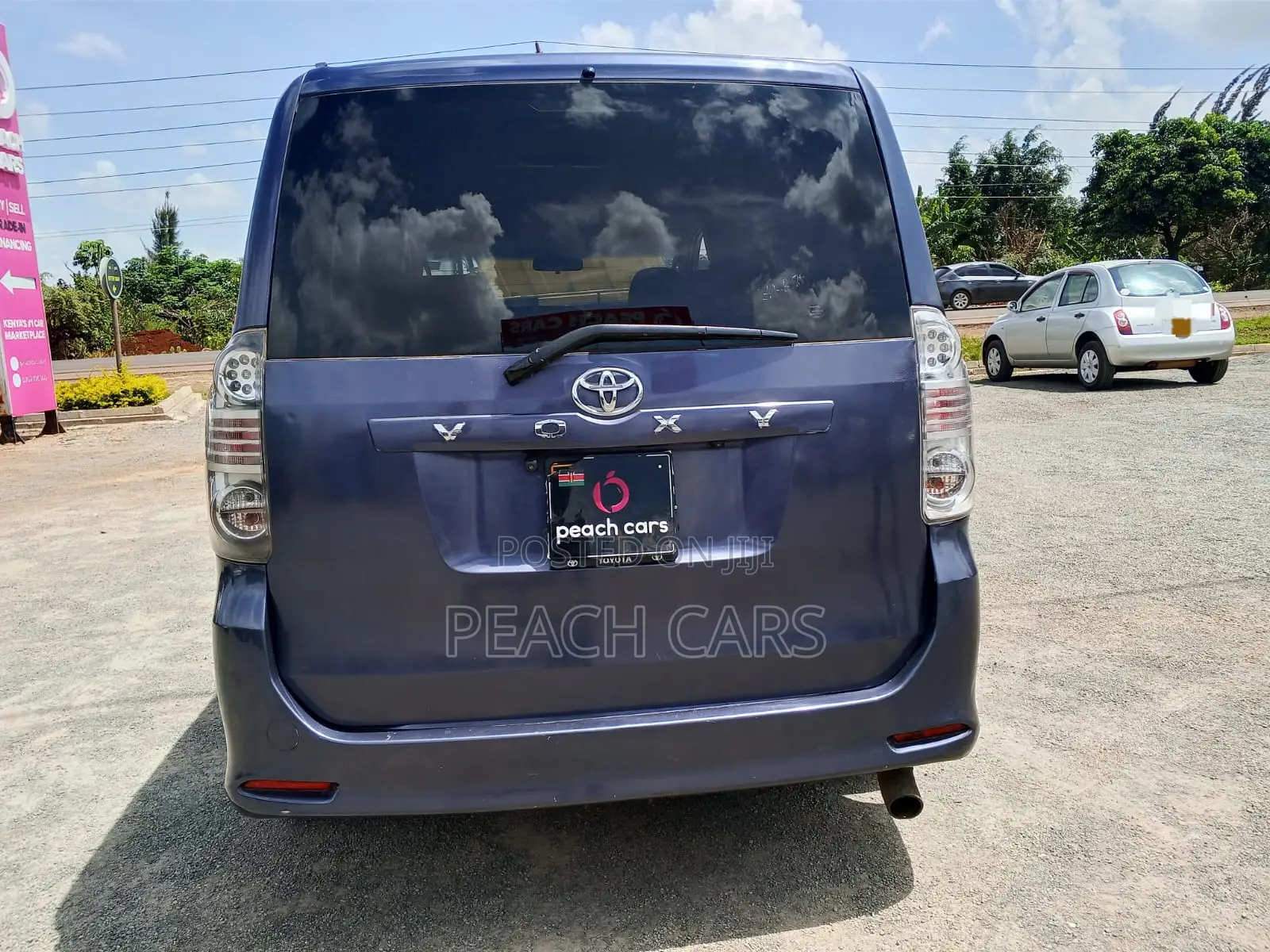 Toyota Voxy 2007 Blue