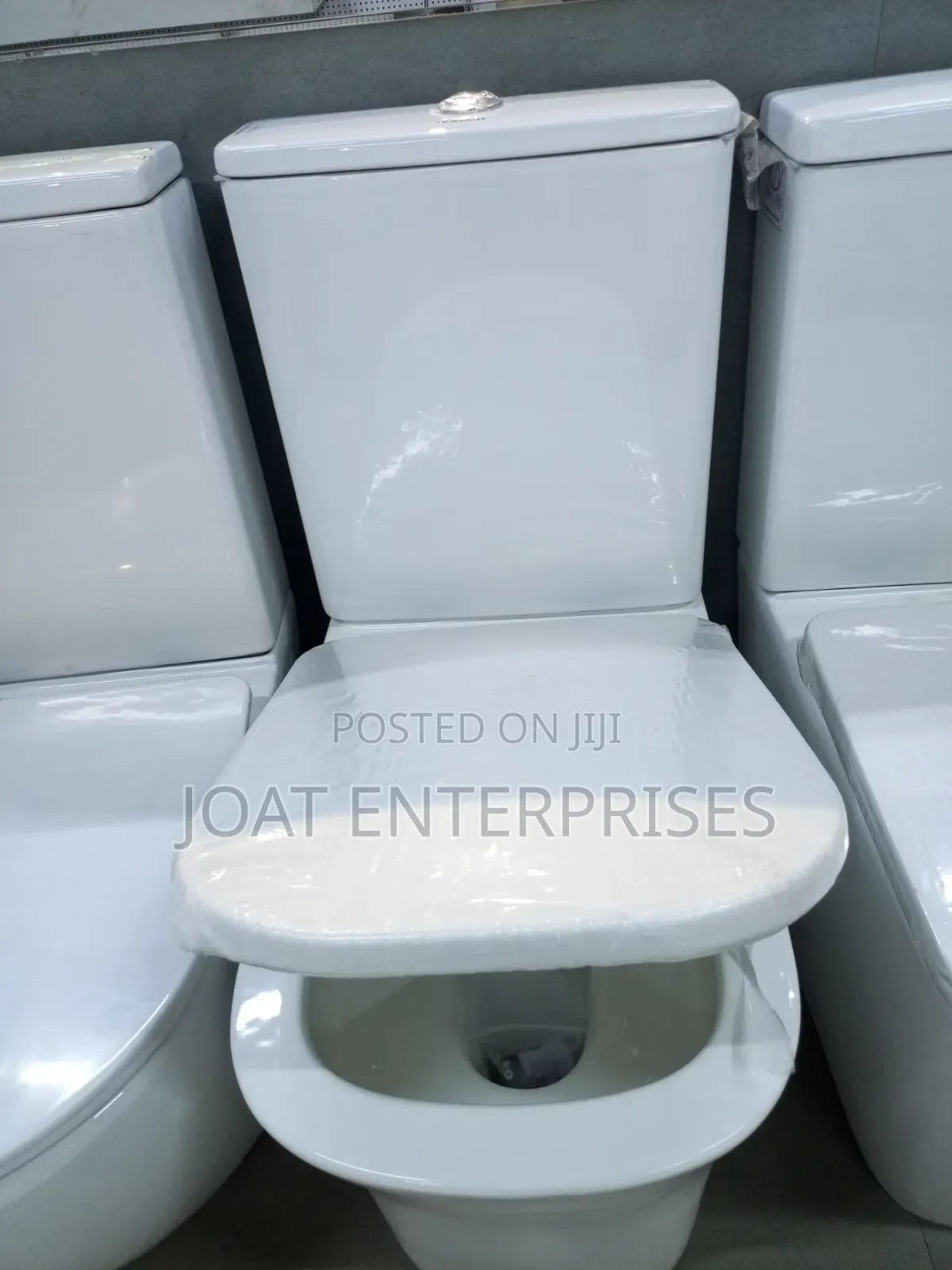 Two Pieces Close Couple Toilets 1218