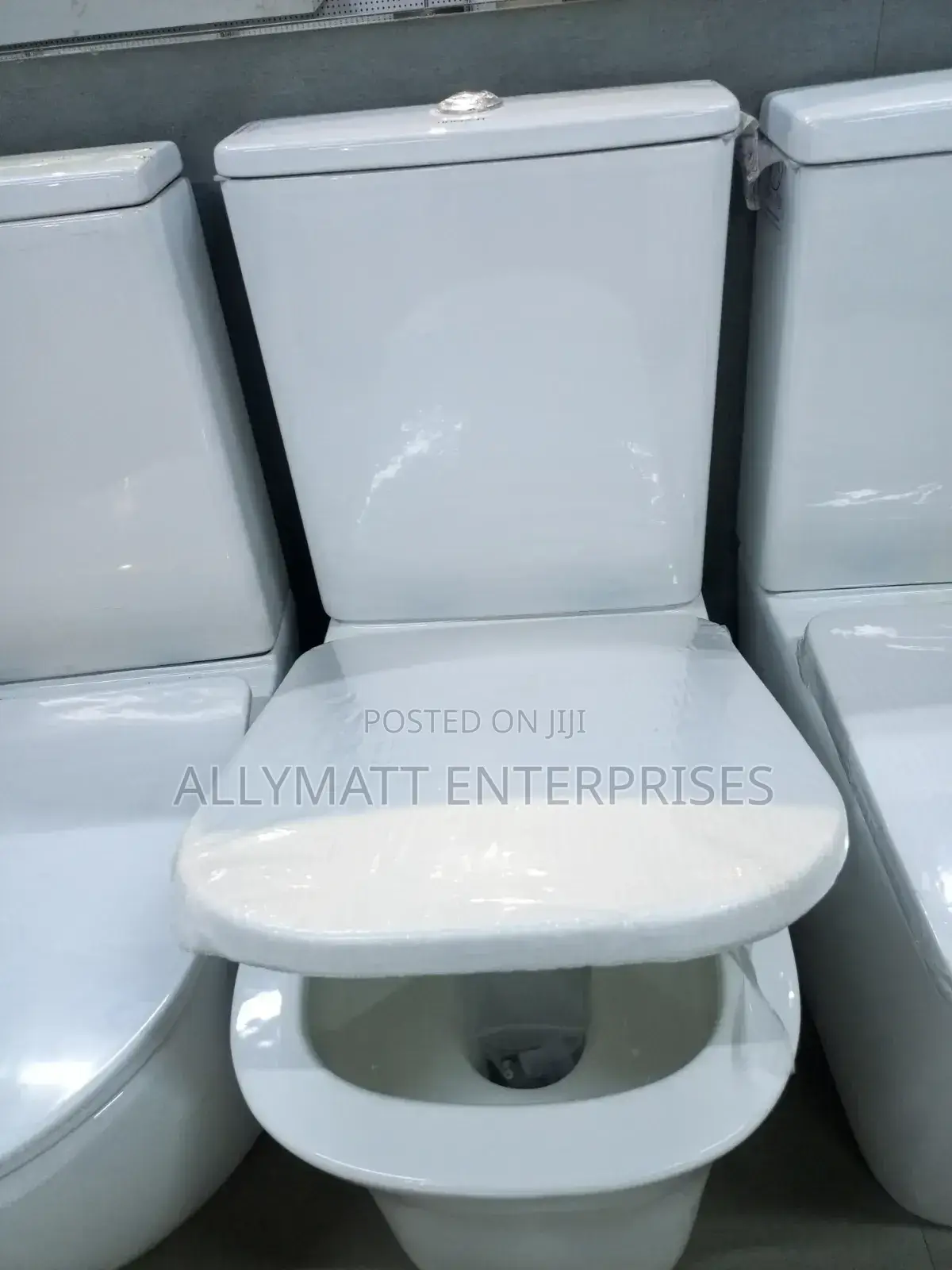 Two Pieces Close Couple Toilets 1218