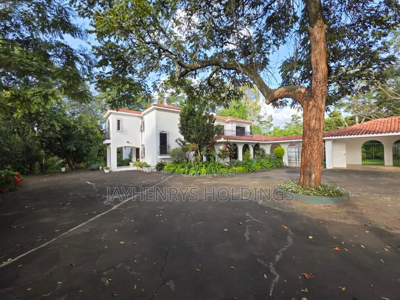 5bdrm House in Muthaiga for rent