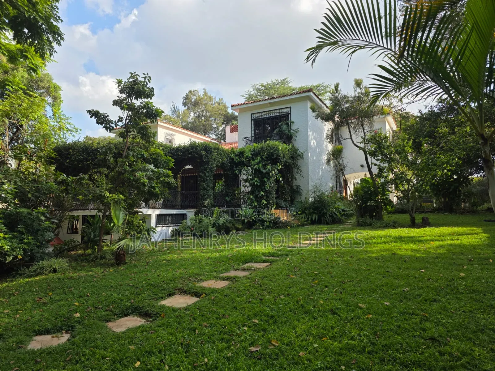 5bdrm House in Muthaiga for rent