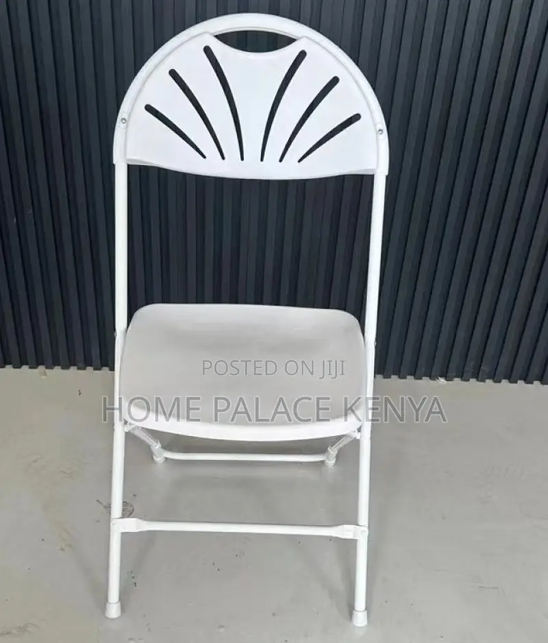 Foldable Chair: Outdoor Multi-Purpose Plastic Folding Chair