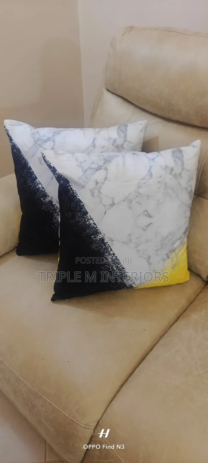 A Design Meant to Tie Two Different Room Colors Together.