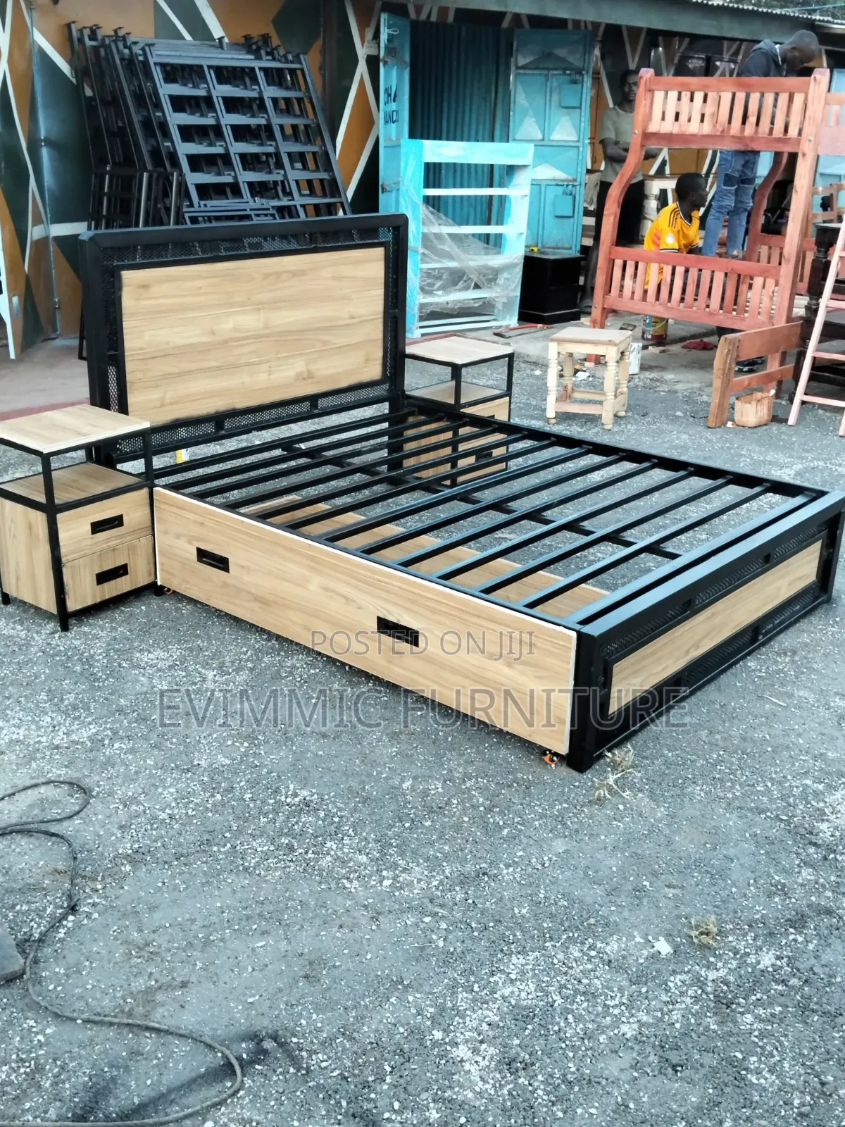 Amplified Metal Beds With Storage Features