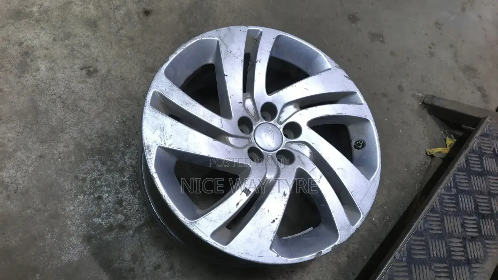 Rangerover Rim Size 18