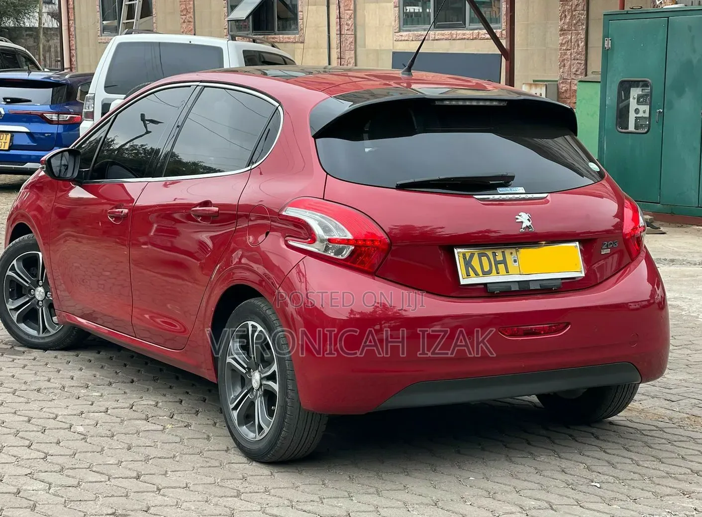 Peugeot 208 2015 Red