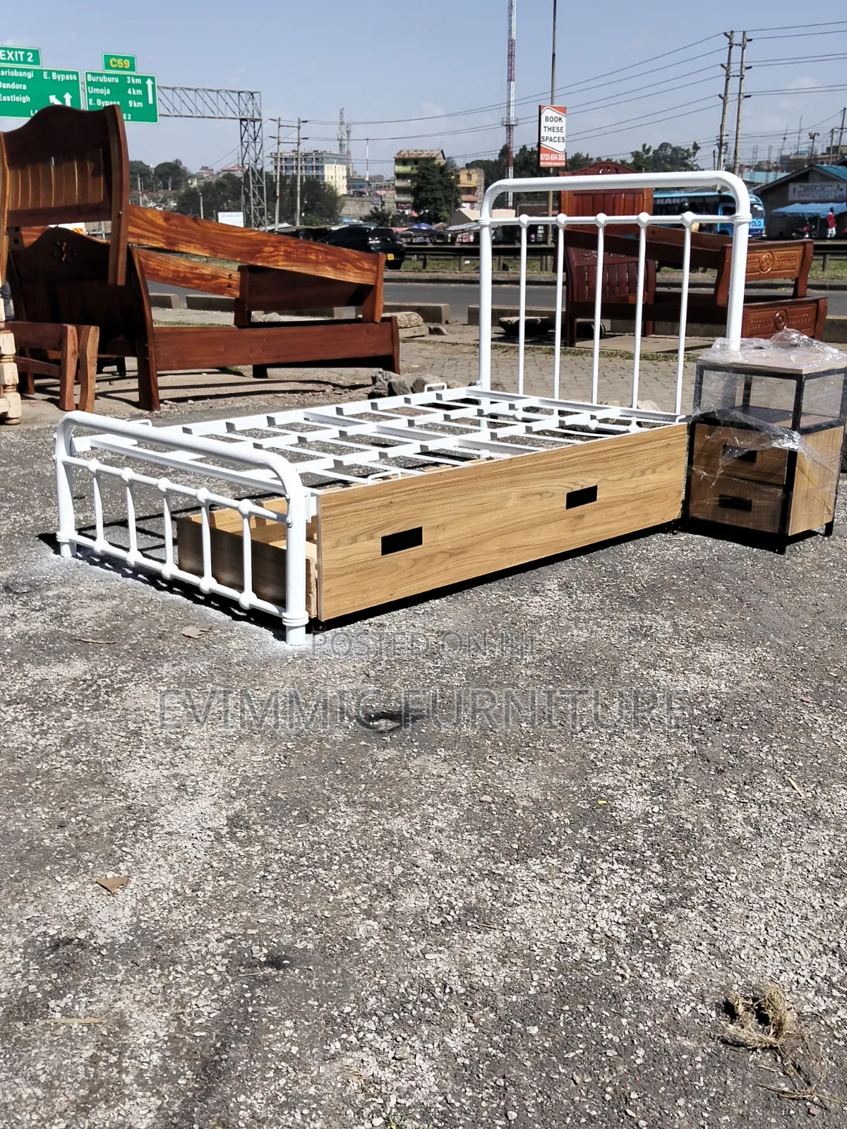 4*6 Antique Wrought Iron Metal Bed With Storage