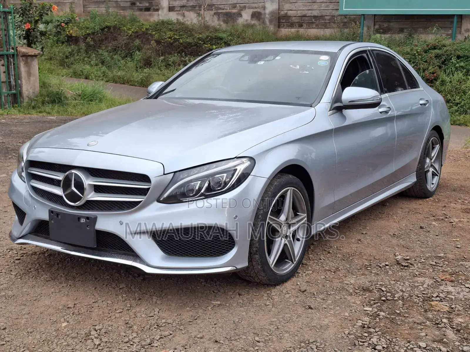 Mercedes-Benz C200 2016 Blue