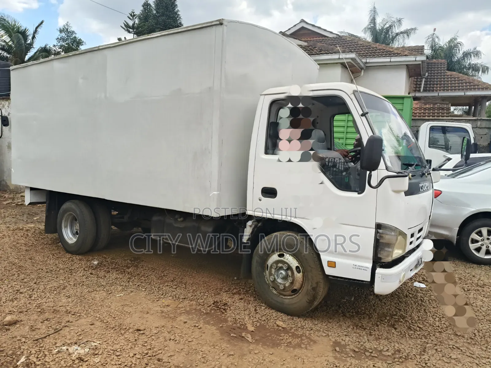Isuzu NKR 2015 Model