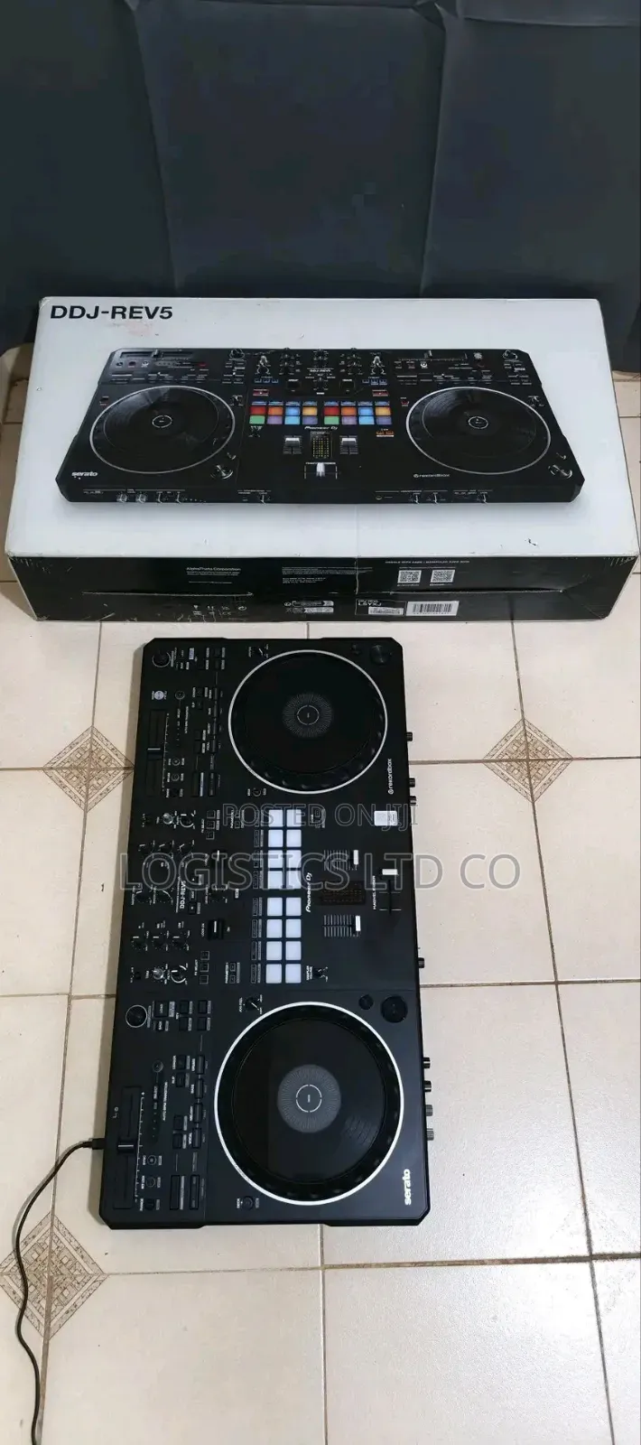 DDJ-Rev5 - Scratch-Style 2-Channel Performance Dj Controller