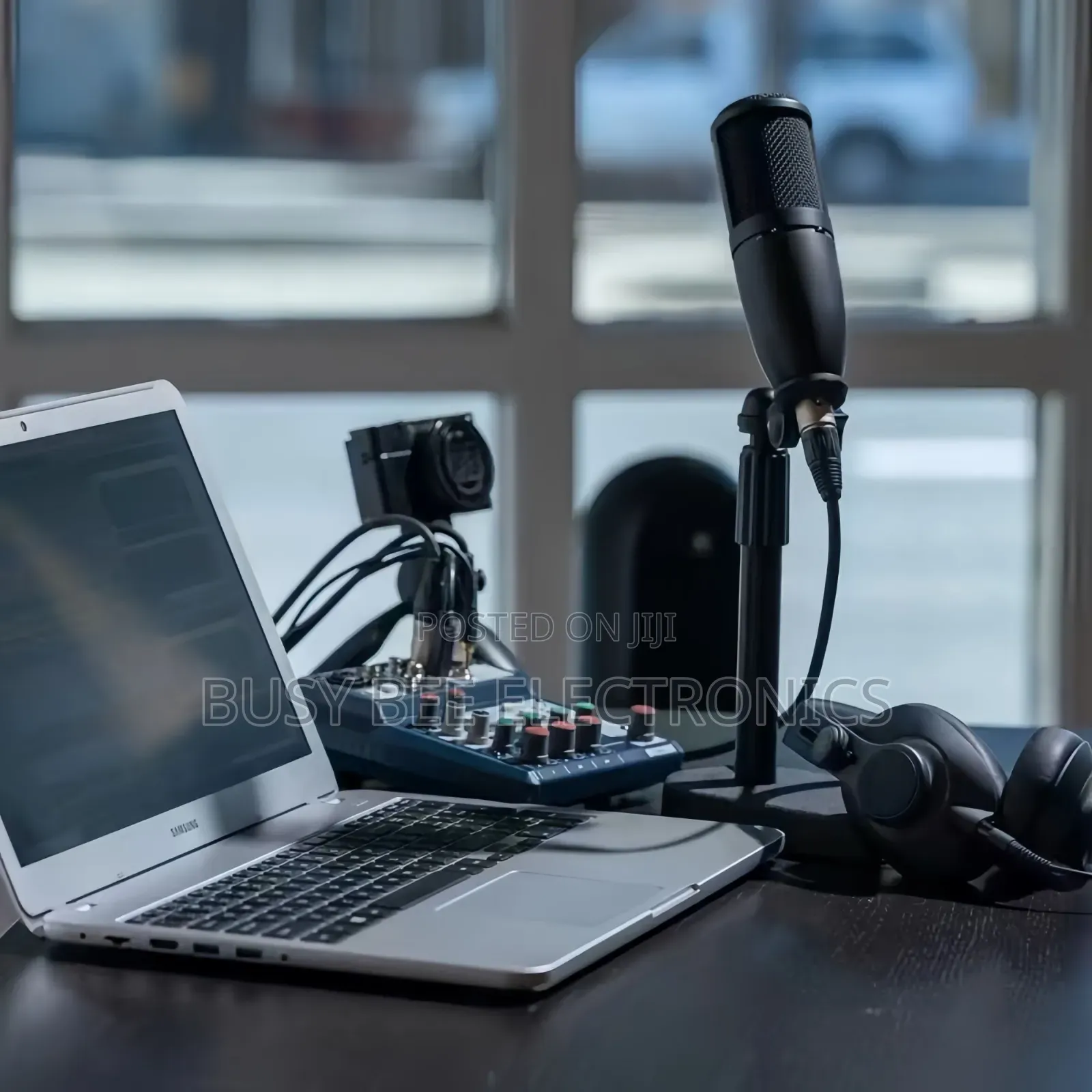 P120 Condenser Microphone-Cardioid Noise Cancelling Led Lights Wired