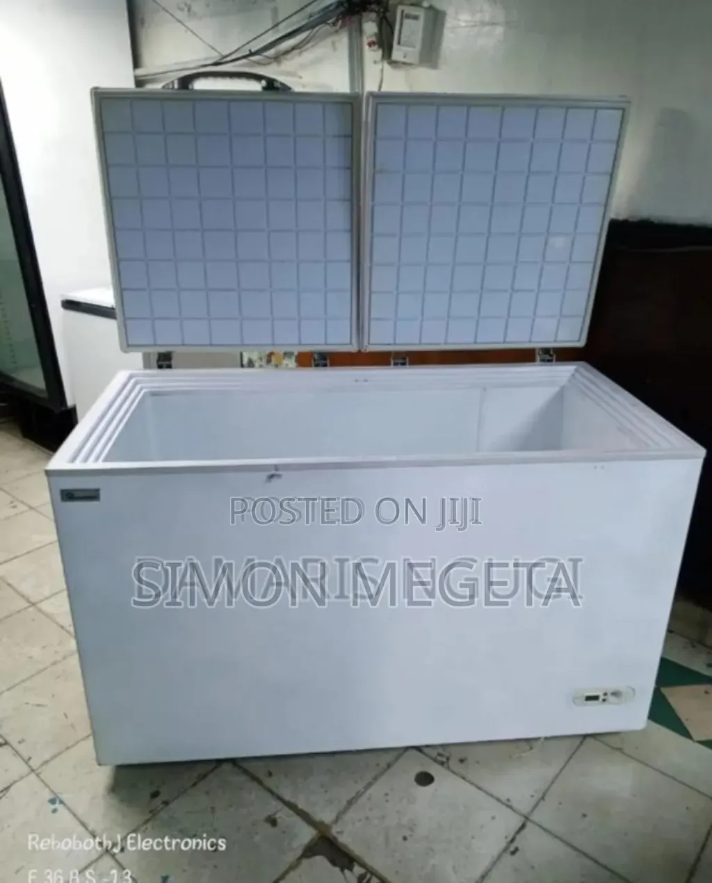 With Two Door Skyworth 265l Freezer