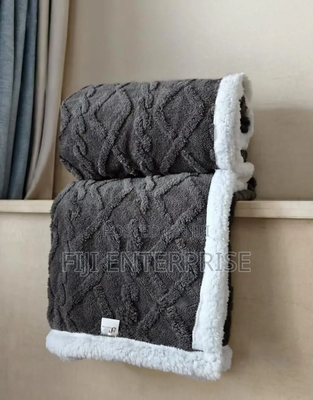 Heavy Sherpa Fleece Throw Blanket – 6×6 | Ultra-Soft Warm |