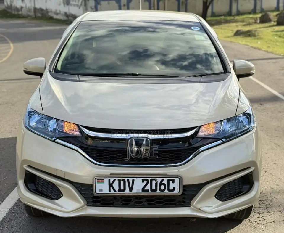 Honda Fit 2018 Ivory