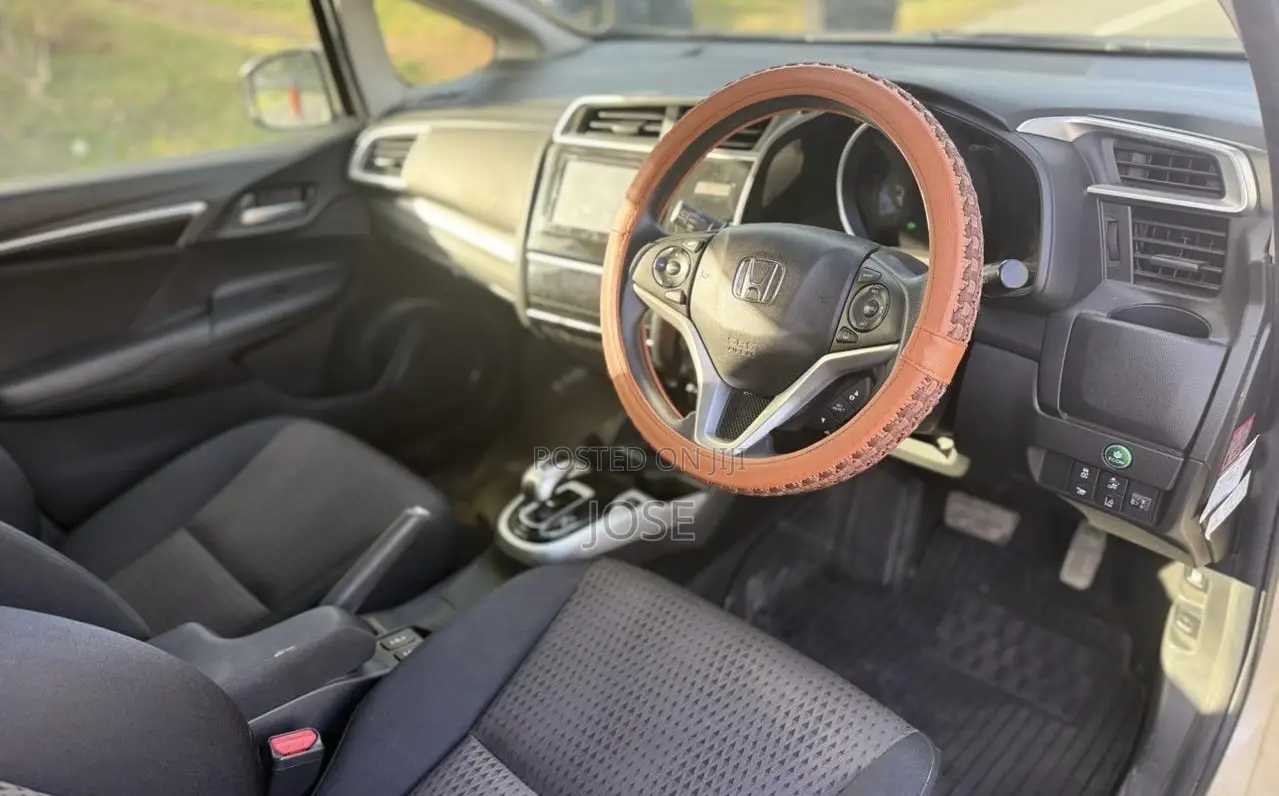 Honda Fit 2018 Ivory