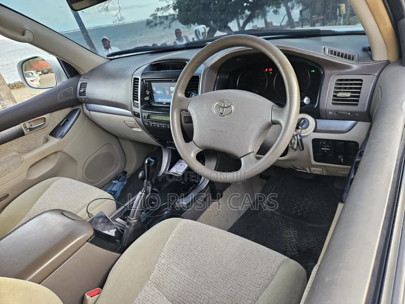 Toyota Land Cruiser Prado 2009 White