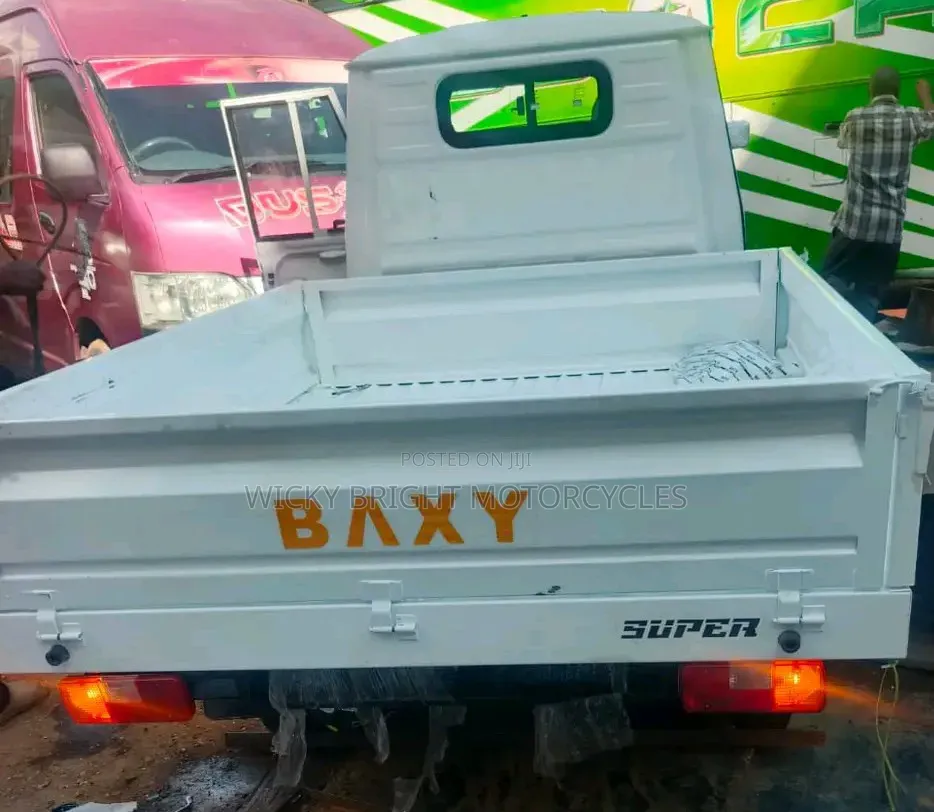 New Piaggio 2025 White