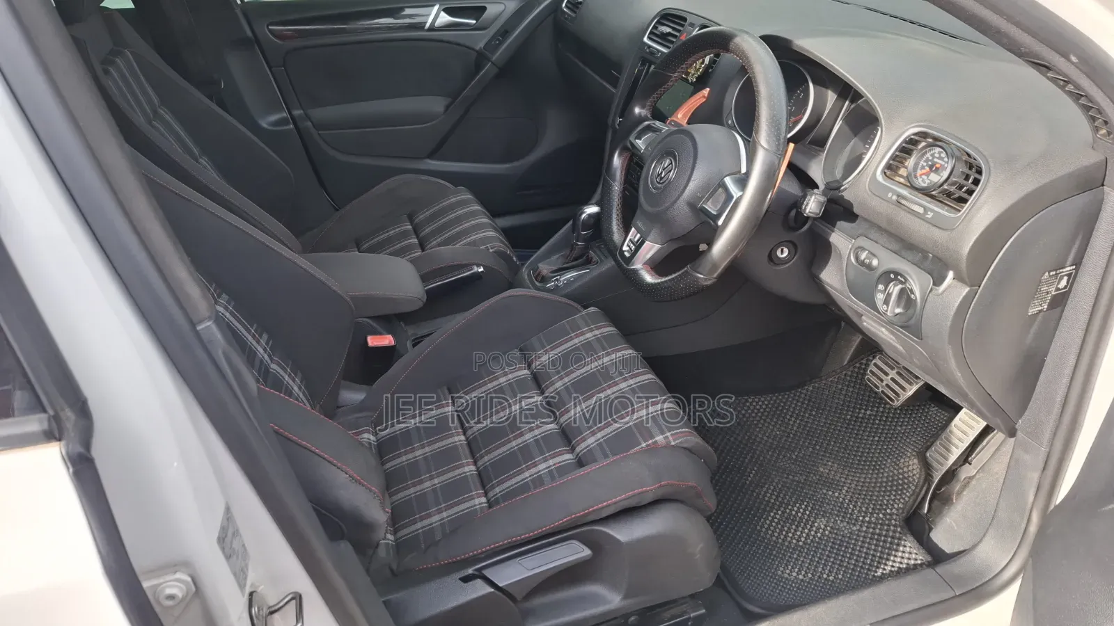 Volkswagen Golf 2012 White