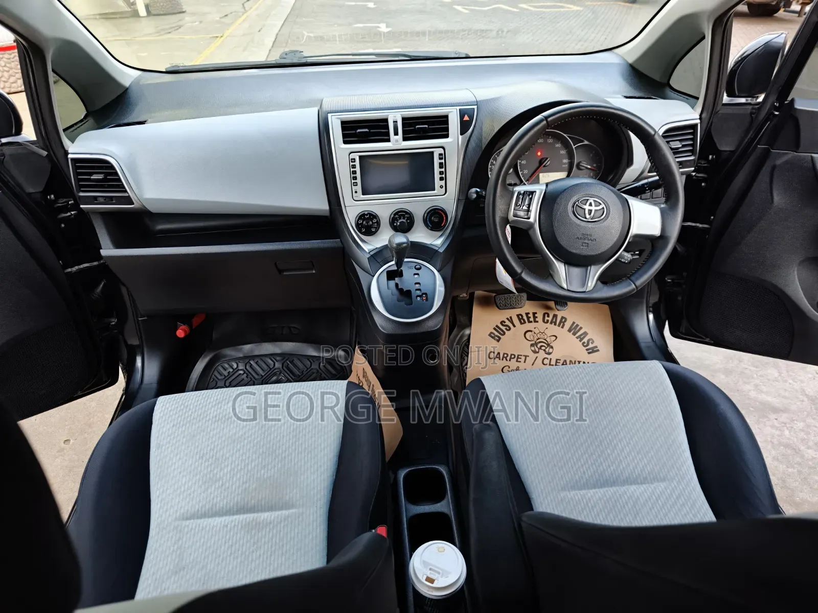 Toyota Ractis 2012 Black