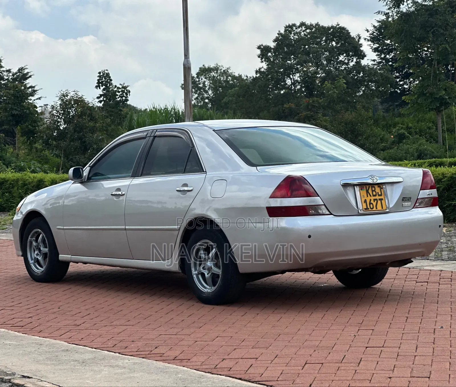 Toyota Mark II 2004 Silver