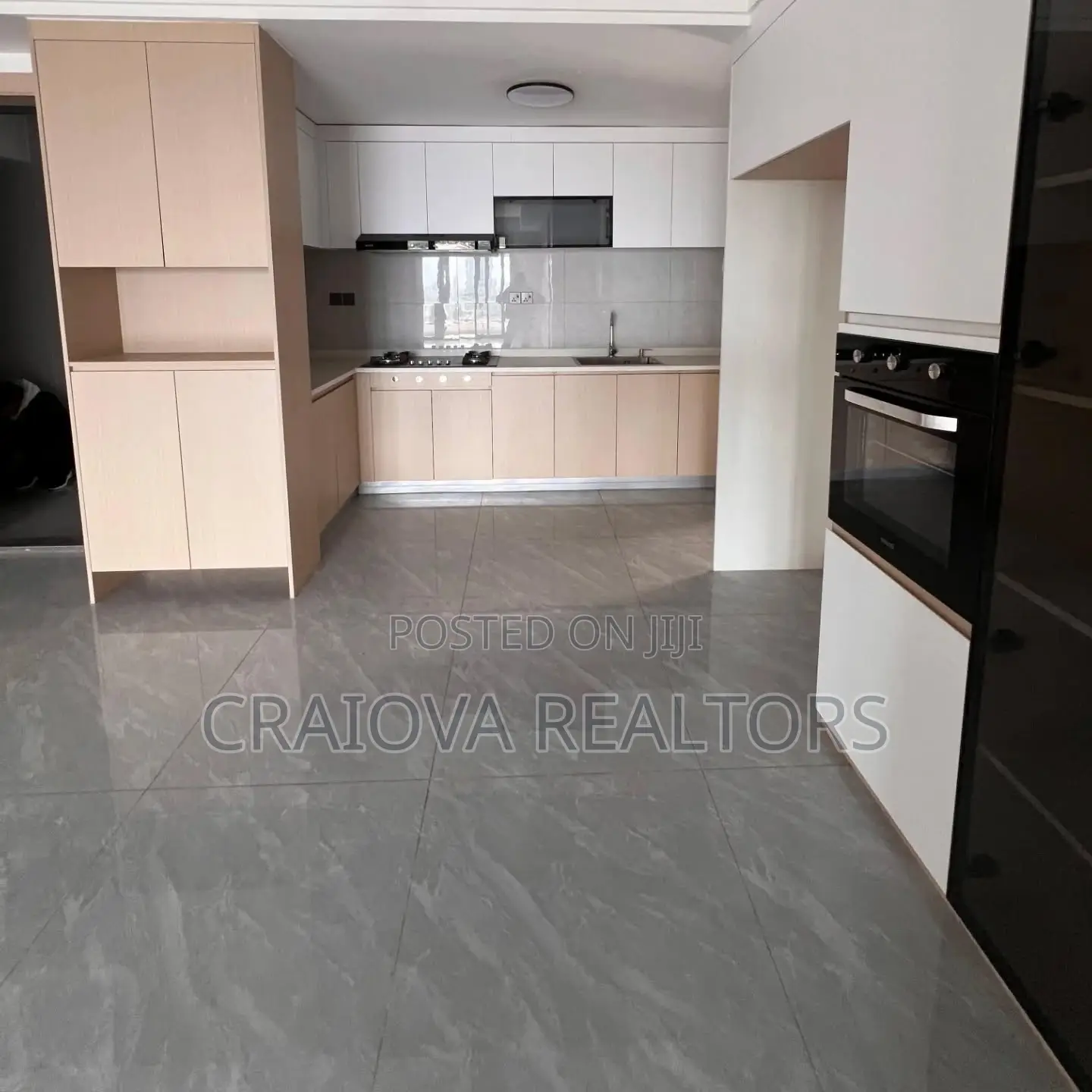 3bdrm Apartment in Riverside Drive for sale