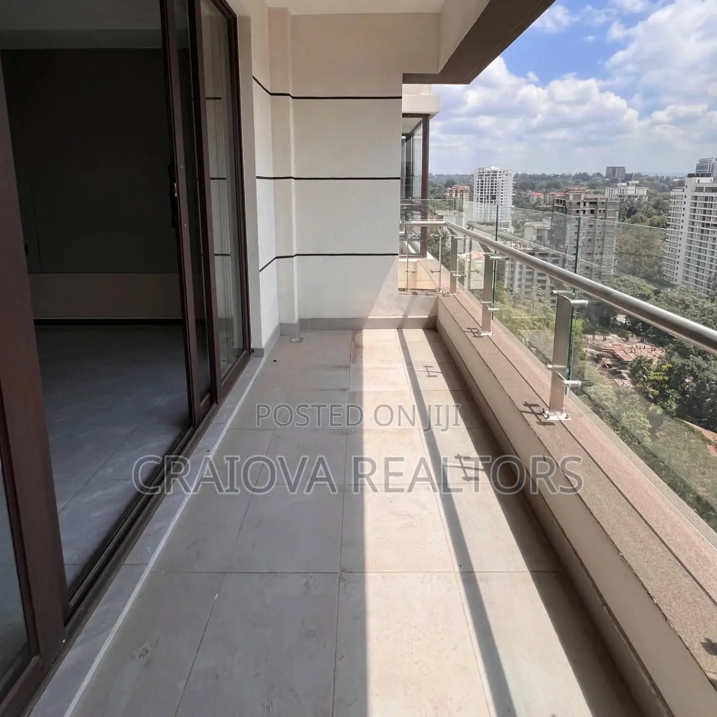 3bdrm Apartment in Riverside Drive for sale