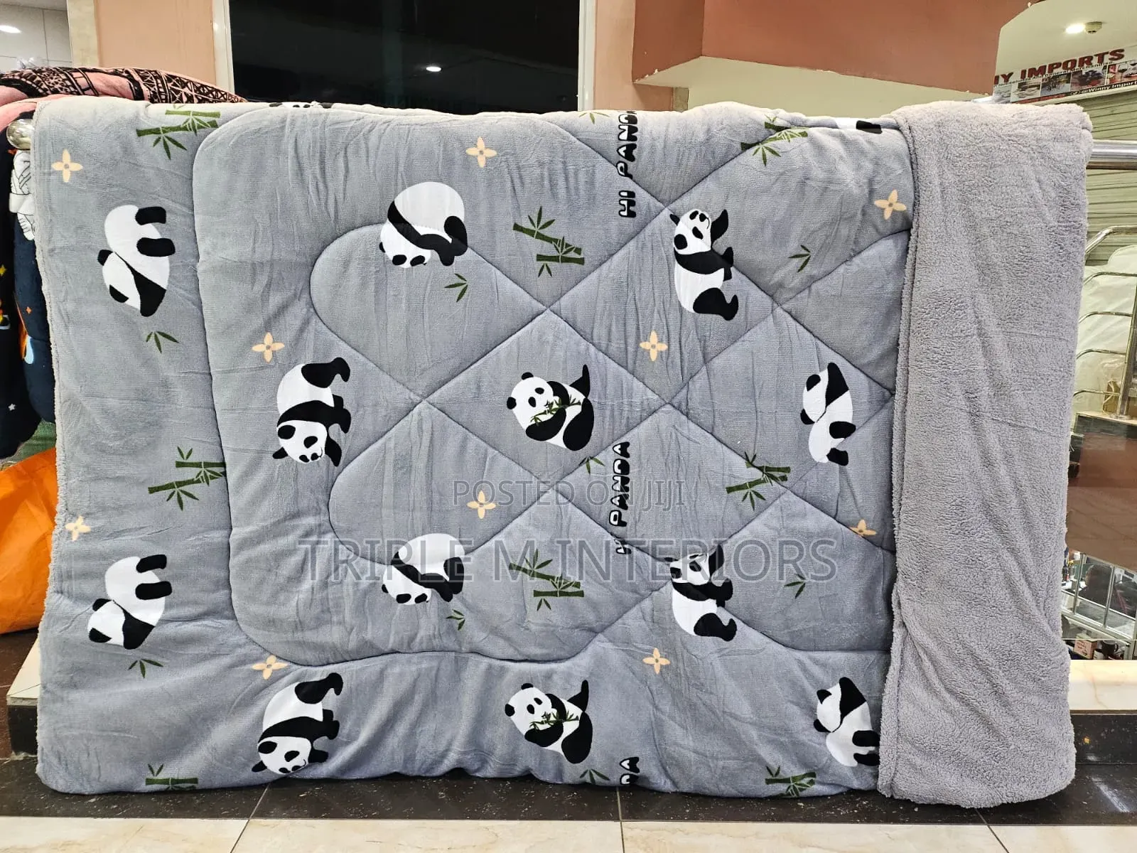 Noise-Free Soft Fabric 4x6 Woolen Duvet