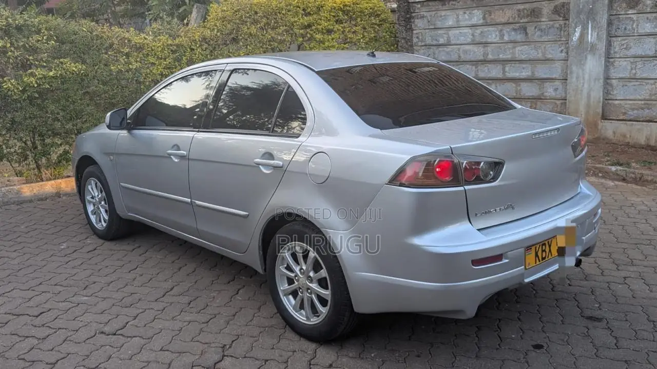 Mitsubishi Lancer 2013 Silver
