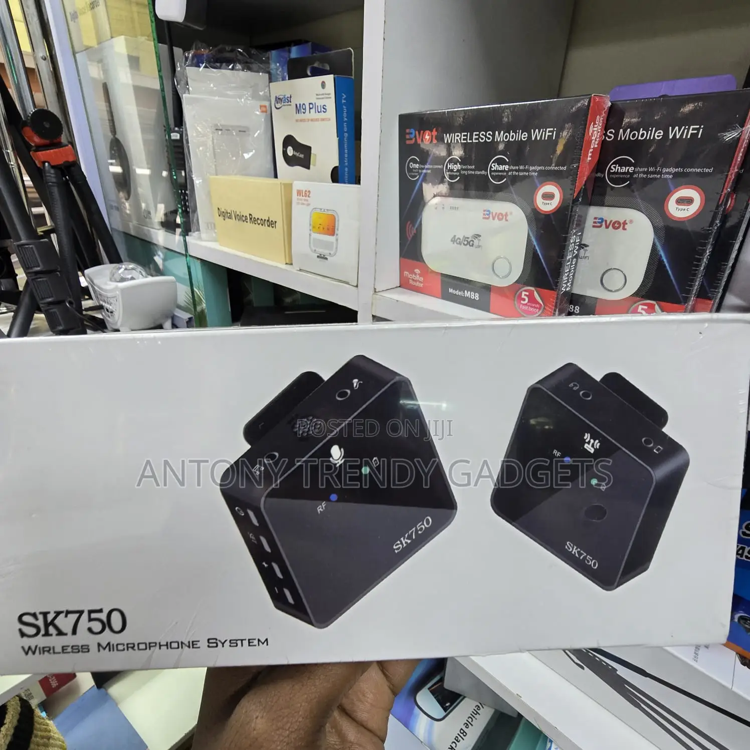 Sk750 2.4ghz Wireless Lavalier Microphone Recording Kit