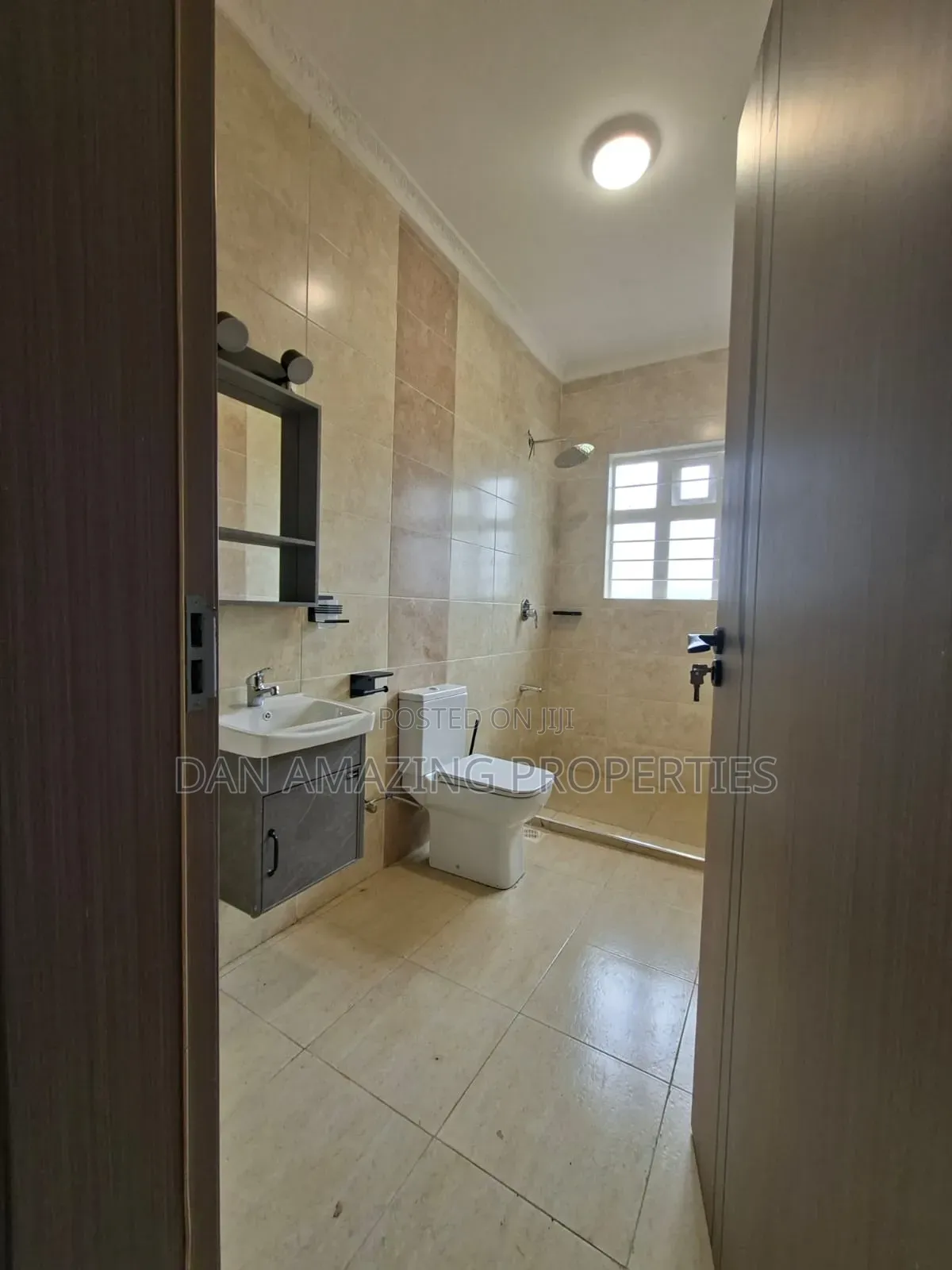 5bdrm Maisonette in Kamangu, Karai for rent