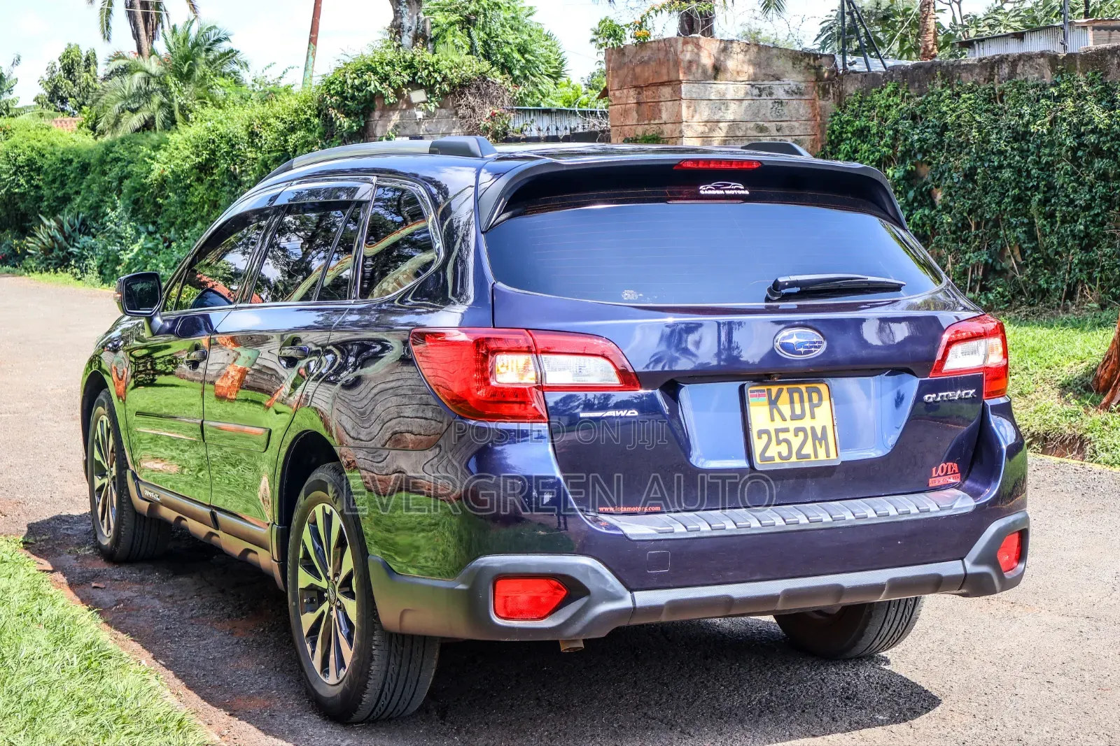 Subaru Outback 2.5i AWD 2016 Blue