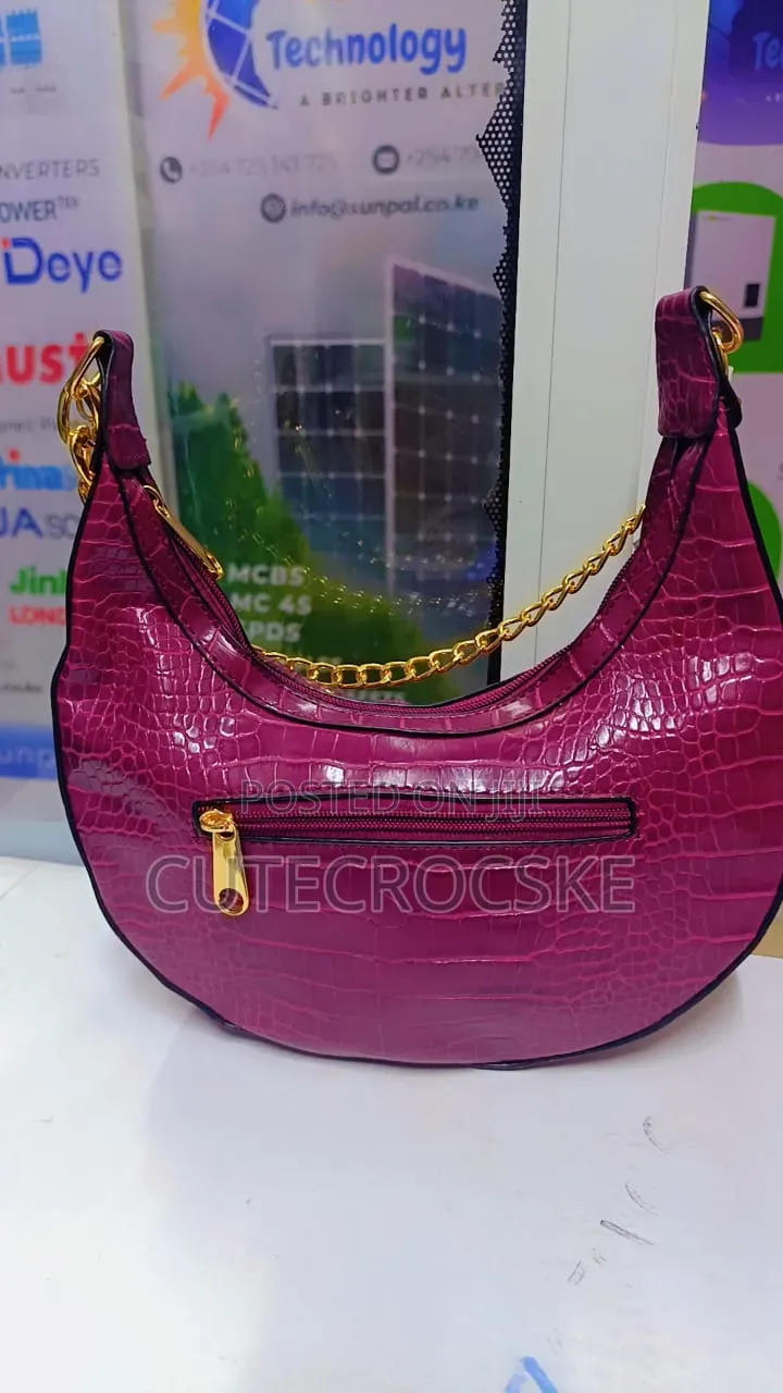 Elegant Leather Classy Handbag