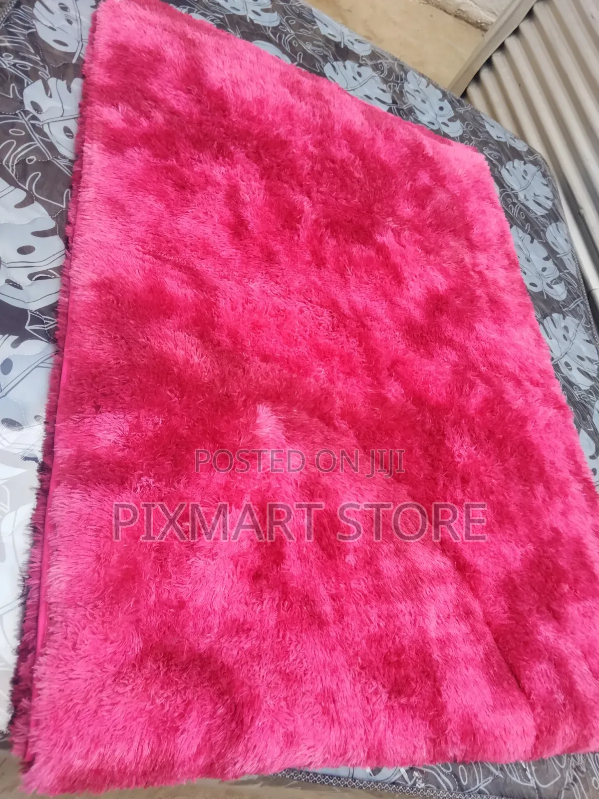 Soft Touch Fluffy Carpet 7x10 Non Slip Design