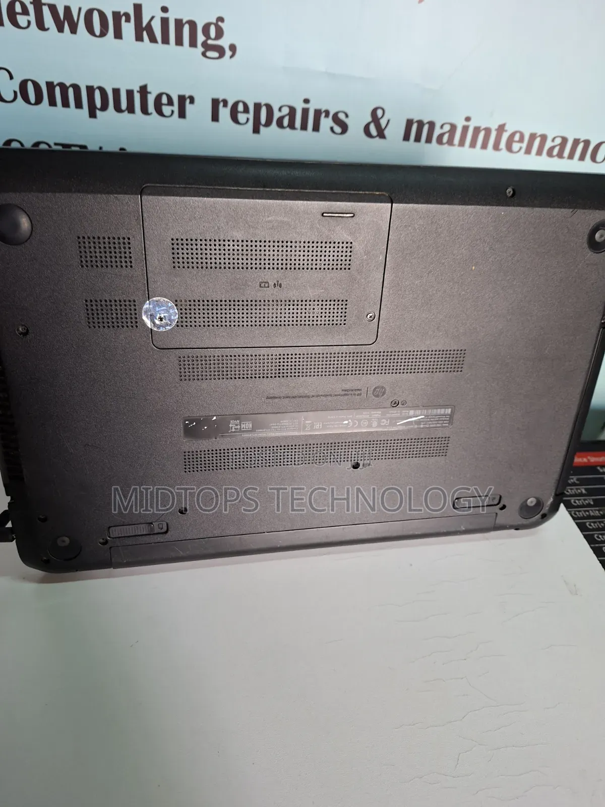 Laptop HP 15-da2933nia 8GB Intel Celeron HDD 500GB