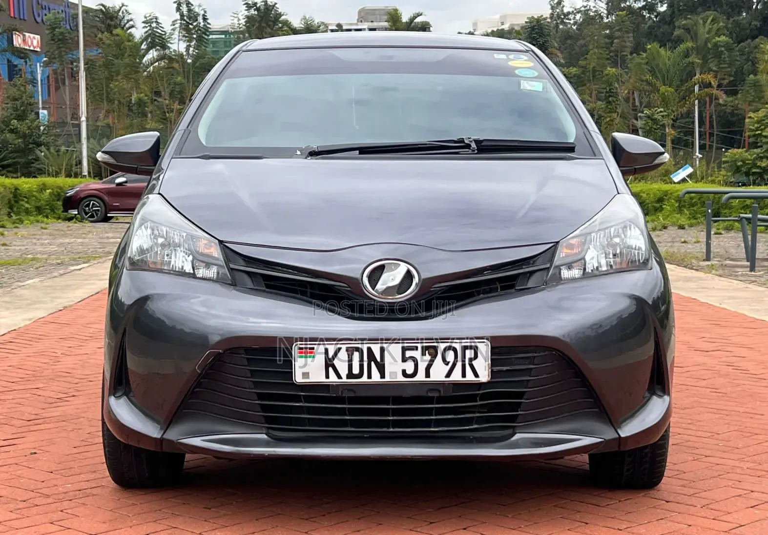 Toyota Vitz 2016 Gray
