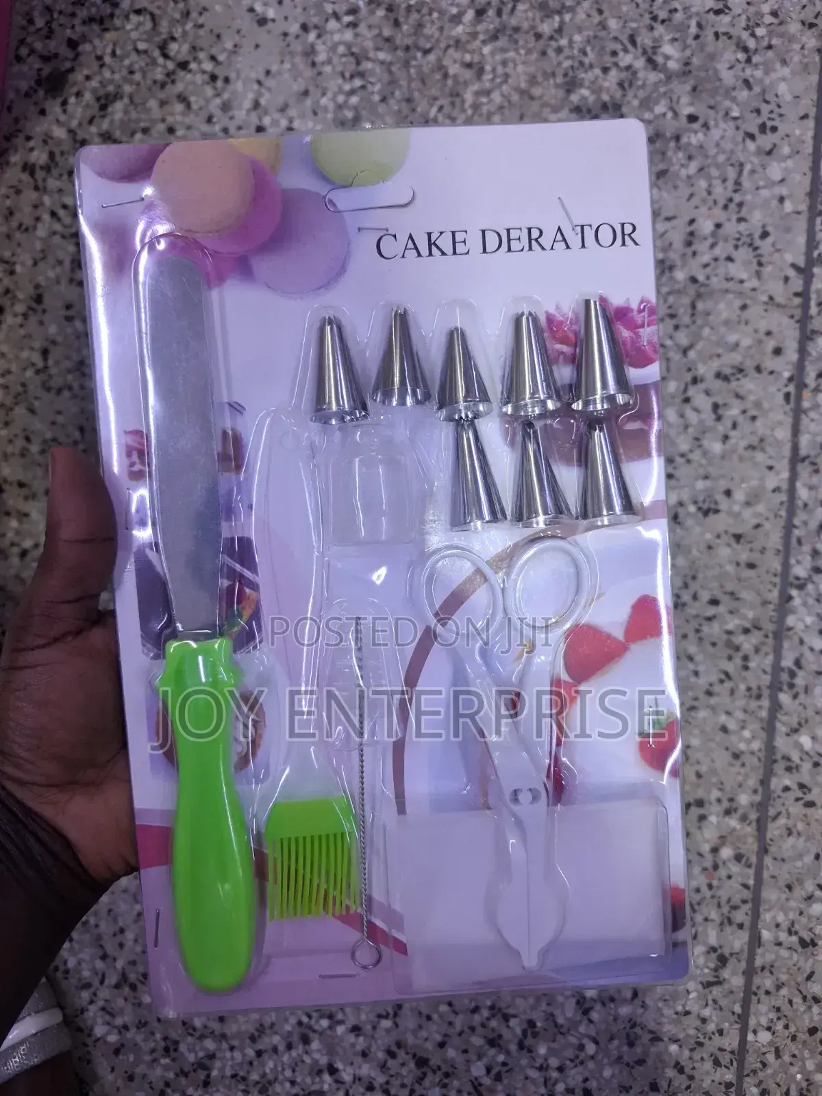 Cake Decorating Set