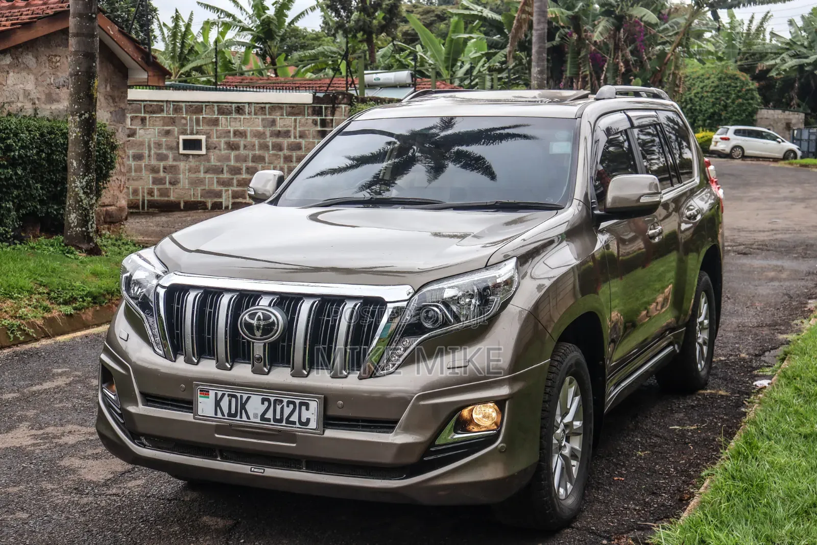 Toyota Land Cruiser Prado 2.8 D-4D 2015 Beige