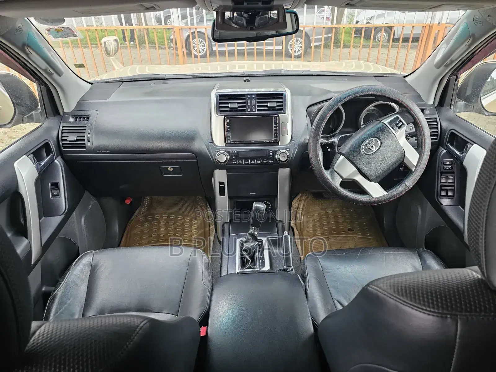 Toyota Land Cruiser Prado 2.7 i 2011 Gold