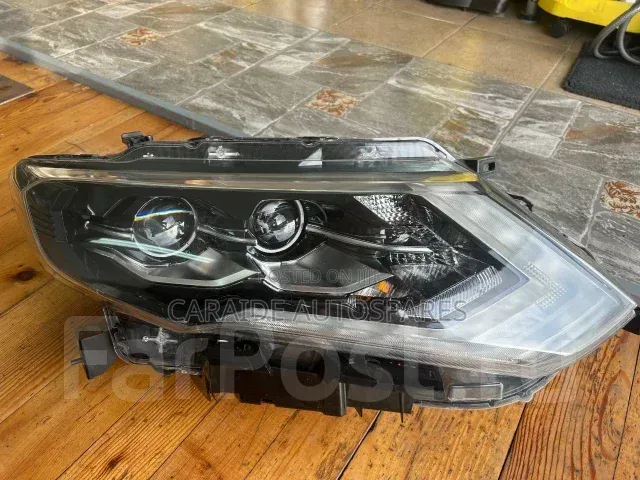Nt32 2017/2018 Headlights