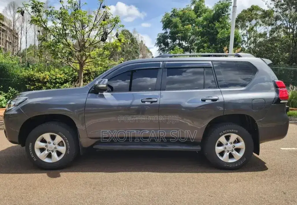 Toyota Land Cruiser Prado 3.0 D-4D 5dr 2009 Gray