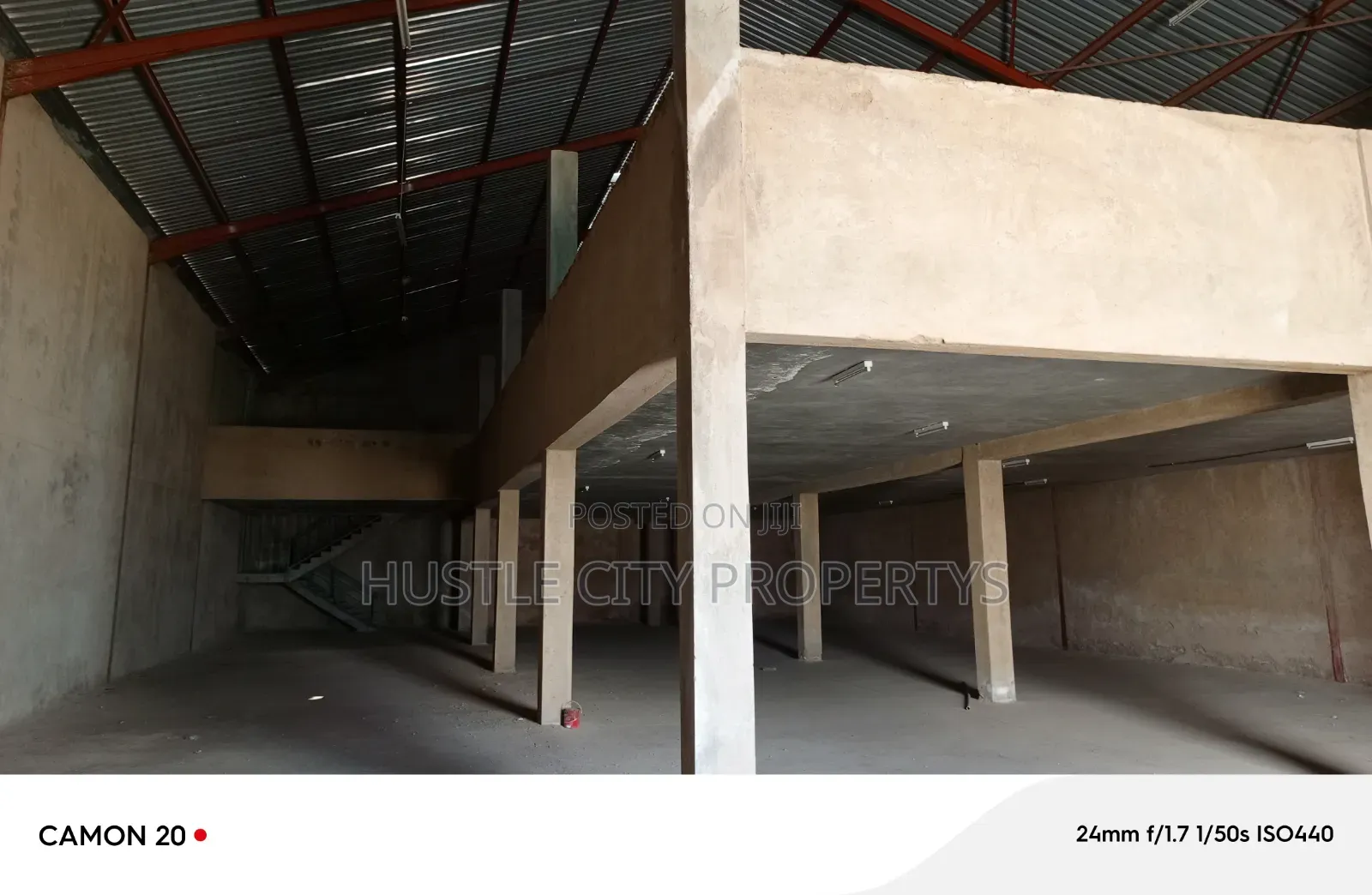 Spacious Godown to Let With Mezzanine.
Ideal for Storage and Logistics