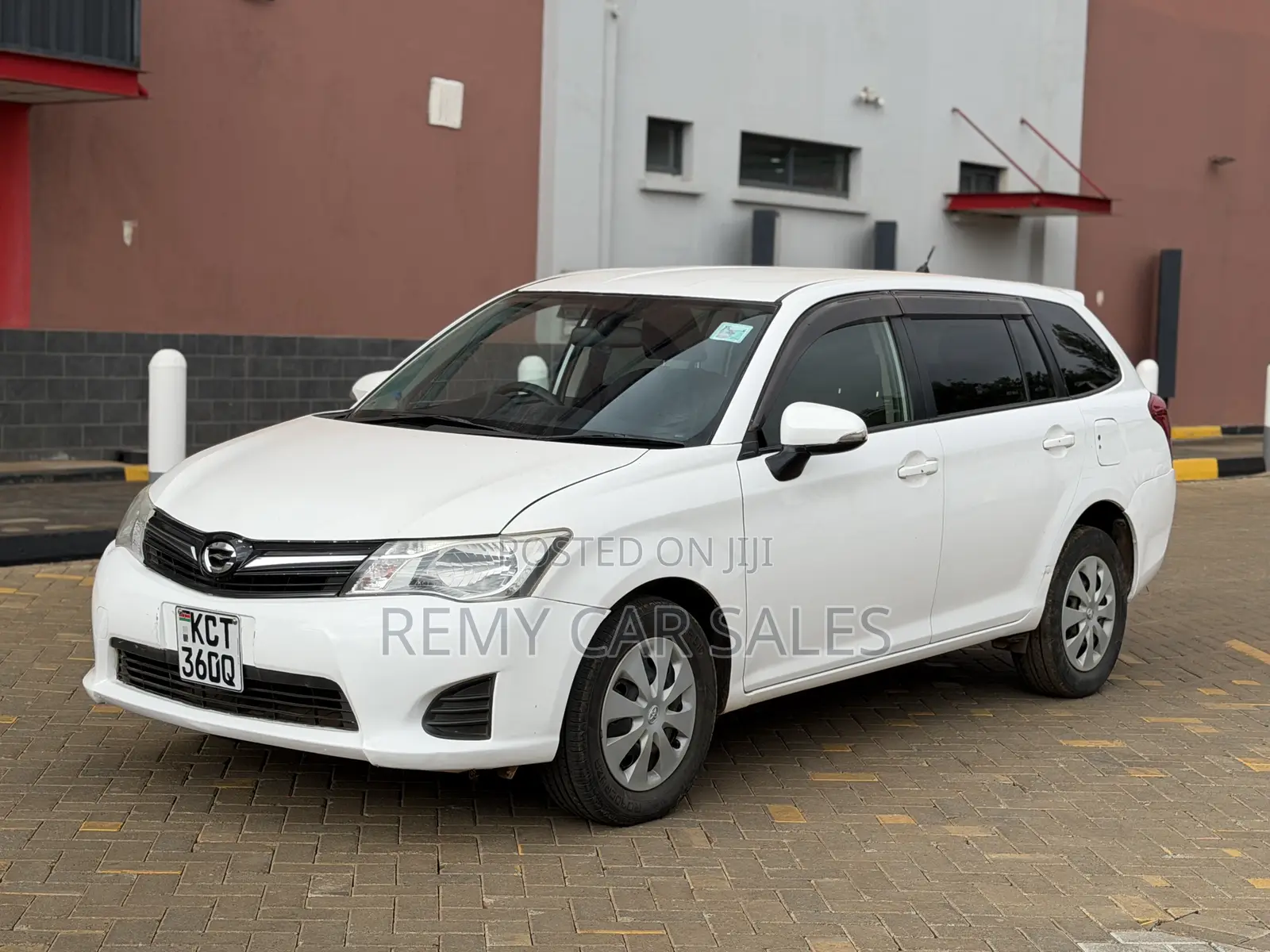 Toyota Corolla Fielder 2013 White