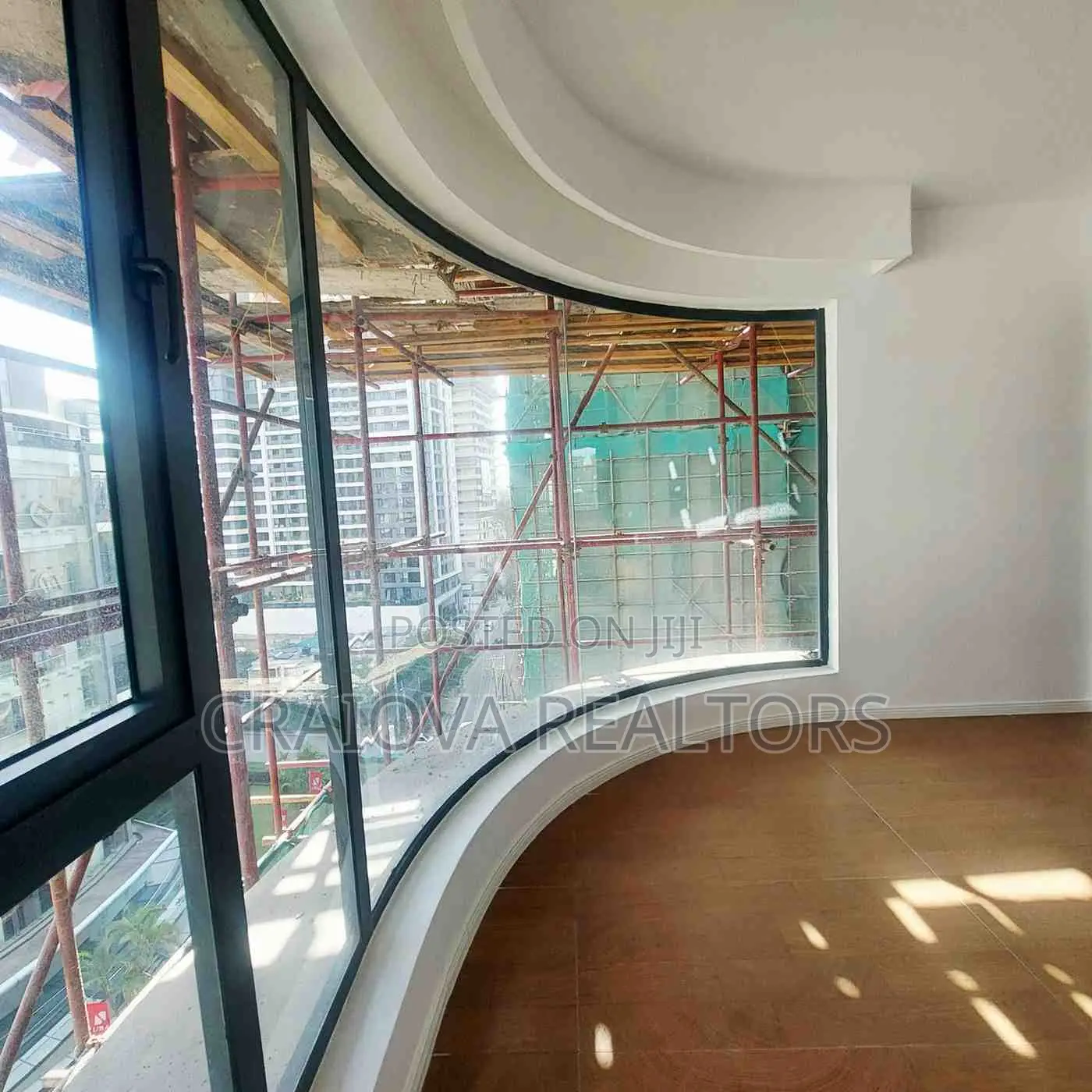 2bdrm Apartment in Grosvenor Residences, Raphta Road Area for sale