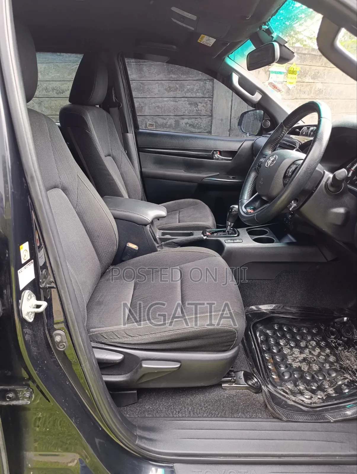 Toyota Hilux Revo Double Cab Deisel 2.4 AWD 2019 Black