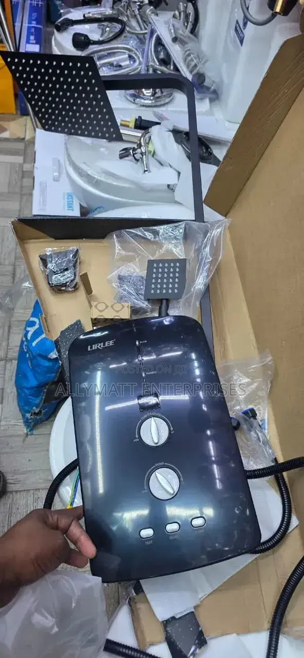 Black Instant With Pump Water Heater
