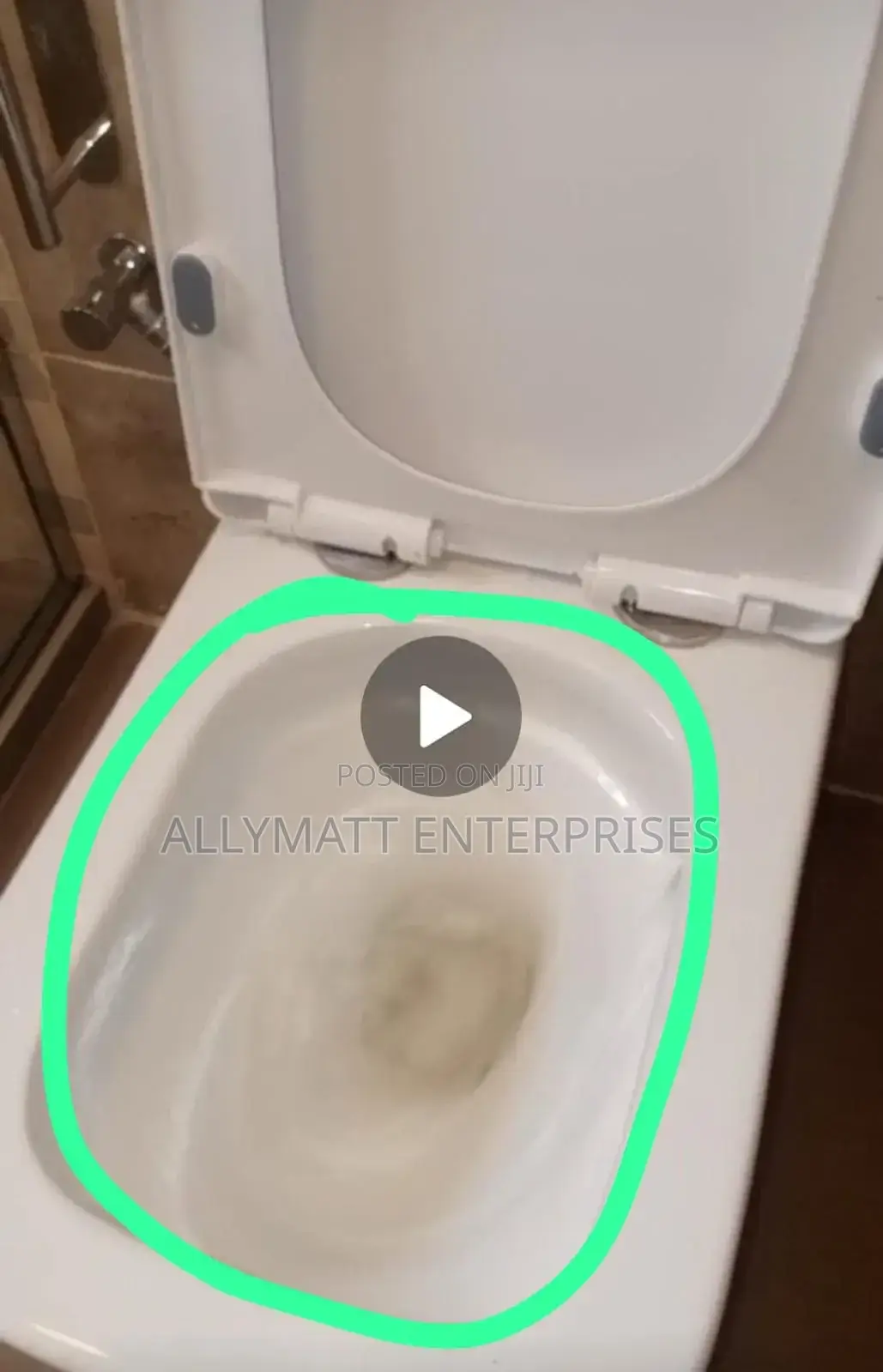 Tornado Close Couple Toilets